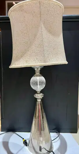 [Garage Sale] Lampu Meja Klasik