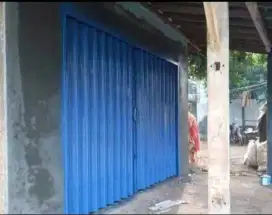 FOLDING gate rooling door