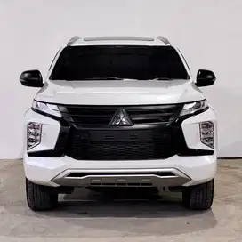 Mitsubishi Pajero Sport Dakar Matic 2022 putih 2023 fortuner vrz 2021