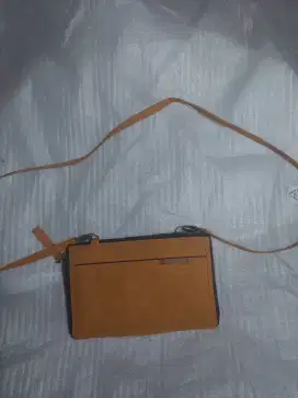 Tas Selempang Hangout untuk Remaja merk Morning