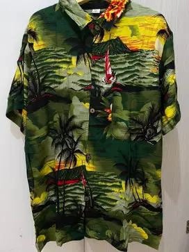 Preloved Kemeja Pantai Size L