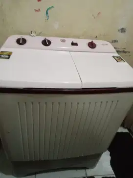 POLYTRON MESIN CUCI 2TABUNG