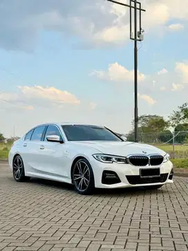 KM 15rb BMW 330i Msport 2021