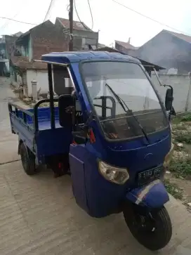 Viar roda tiga 200 cc