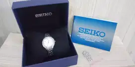 Jam Tangan Wanita merk Seiko Original.