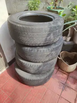 Di jual ban DUNLOP ST 20