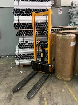 DIJUAL (ada 2 unit) Hand Stacker 1 ton (diambil sendiri)