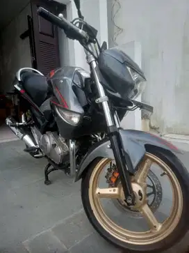 Suzuki Inazuma 250 CC