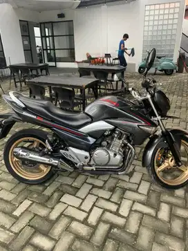 Suzuki Inazuma 250 CC