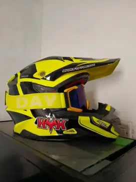 Helm Gm super cross