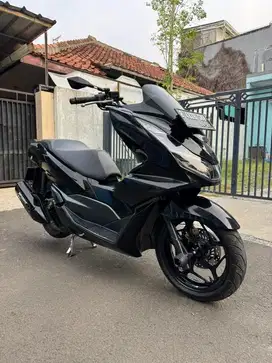 PCX 160 ABS 2022 / 2023 Black Metallic Low Km Plat Jakarta Mulus ABBA