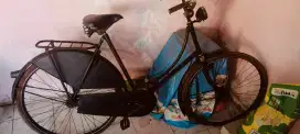 Sepeda onthel gazelle