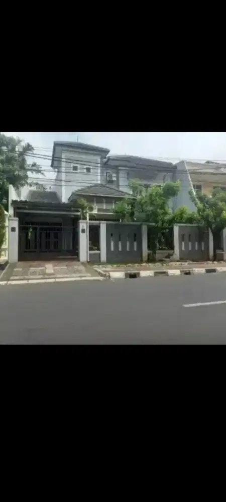 Di jual rumah di rawamangun