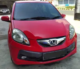 Honda Brio E Manual km low 2014