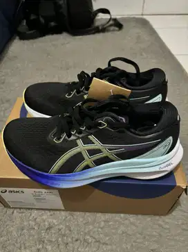 Sepatu Asics Gel Kayano 30