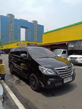 toyota innova 2.0 G at lux 2014