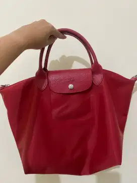 Longchamp Le Pliage Neo Sling Medium