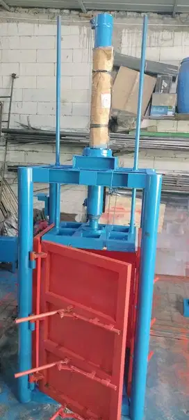 Mesin Press Pakan Ternak hidrolik