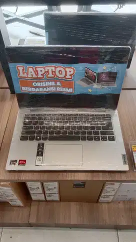 Laptop Lenovo 82VF005FID 8/256GB
