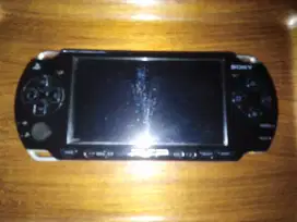 SONY PLAYSTATION POTABLE PSP 2000 SLIM