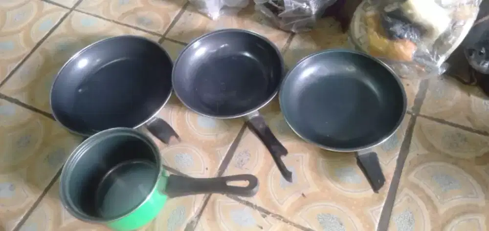 Se paket telfon ber kualitas brg baru minus gagang pd patah murah cpt