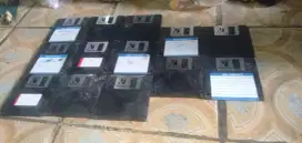Se paket distcate komputer mgkn ada yg perlu murah sj deh tuh selg ada
