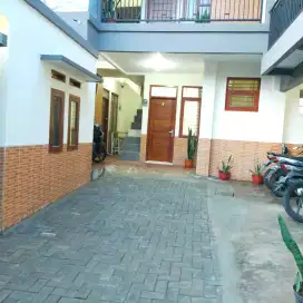Sewa Rumah Pavilliun per tahun