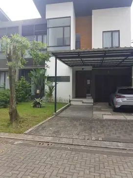 Dijual rumah cantik rapih ,  Plong hanya 4 M di Divena Avani BSD