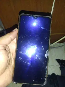 Realme 3 lcd pecah ,harga sukarela
