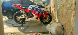 Honda cbr 600 RR tri colour