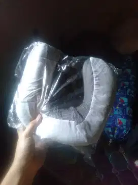 Jual bantal di leher untuk di mobil