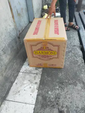 Dus bekas masih fres