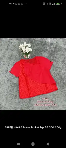 Baju Atasan Merah Wanita