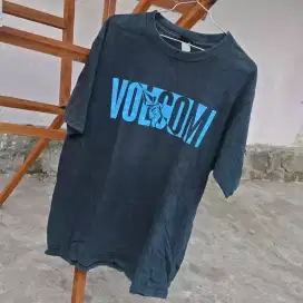 Kaos VINTAGE VOLCOM JADUL SIZE L KOLEKSI