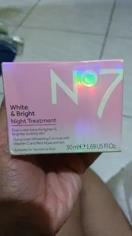 BOOTS NO7 WHITE&BRIGHT NIGHT TREATMENT 50ML PERIOD AFTER OPEN 24 BULAN