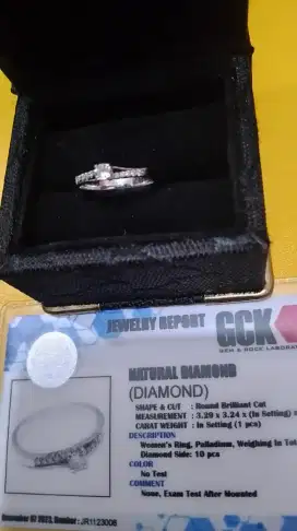 Cincin Berlian Wanita