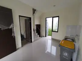 Dijual Cepat Rumah 2 Lantai Green Ara Harapan Indah