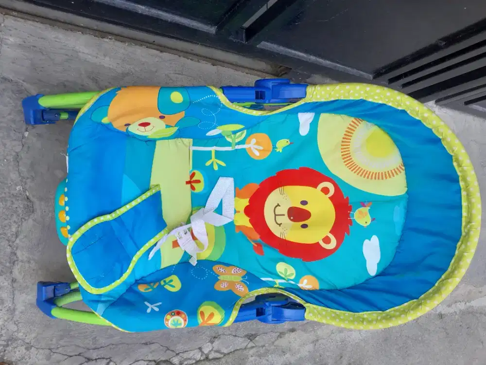 Bouncher baby kursi ayunan