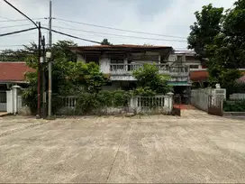 Dijual Tanah (Rumah Tua Hitung Tanah) SHM di PULO RAYA Jakarta Selatan