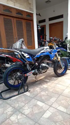 NEW VIXION NVL CUSTOM SUPERMOTO 2015