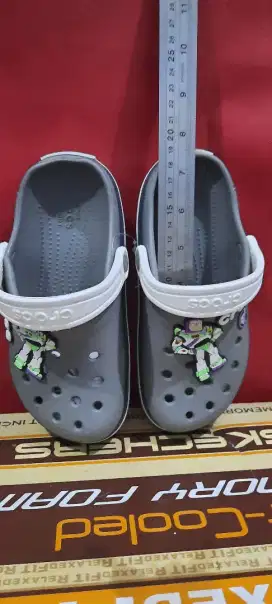 Sandal crocs anak