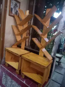 Rak tempat taruh buku