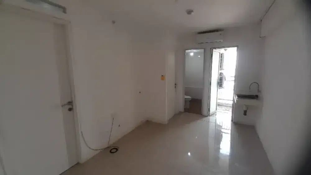 Disewakan Unit 2BR Kosongan Diatas Mall Bassura City