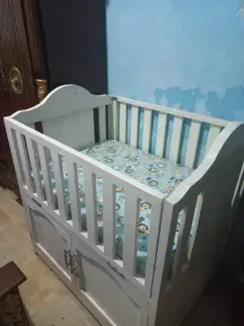 Box Bayi Kayu Jati Landa