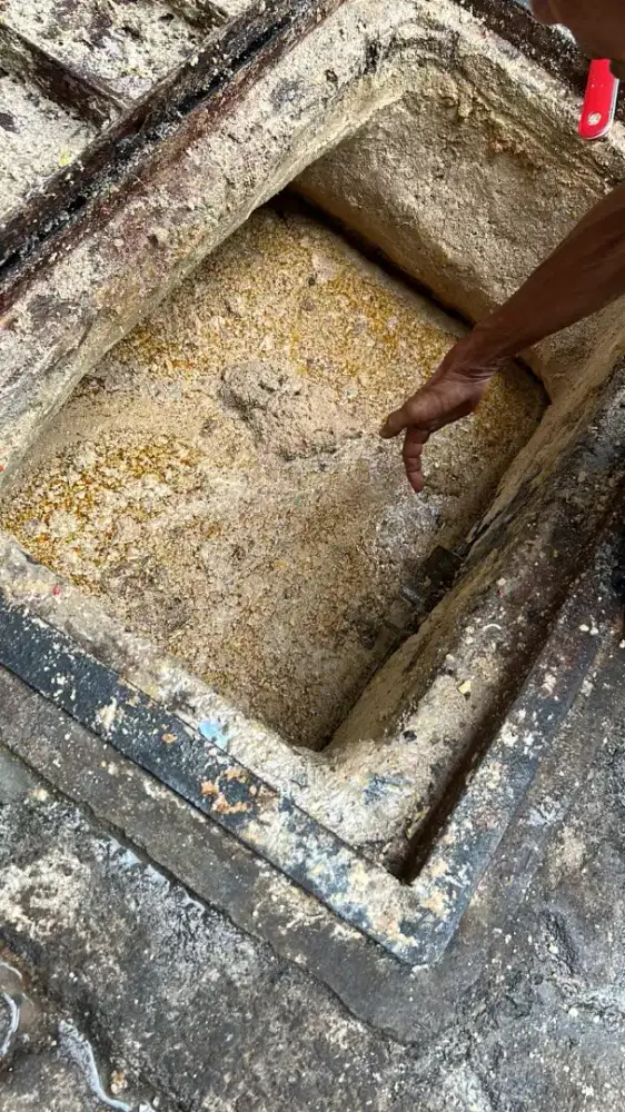 SEDOT WC LIMBAH LEMAK RESTO ATASI MAMPET BLOWER KURAS LUMPUR SEPITENG