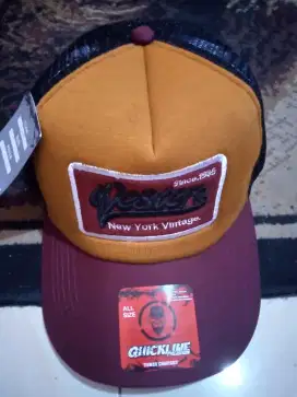 Topi keren khusus cowok