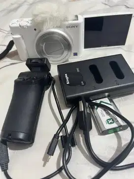 SONY ZV-1 PEMAKAIAN PRIBADI MULUS