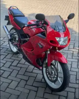 Ninja RR 150 Merah