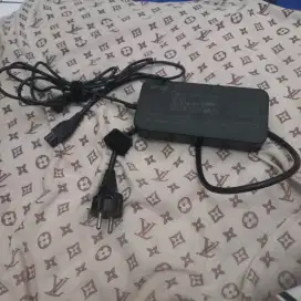 Charger Laptop Asus rusak