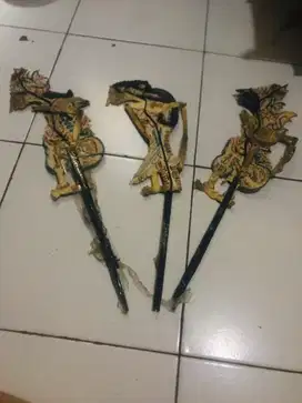 wayang bisa digerak gerakin